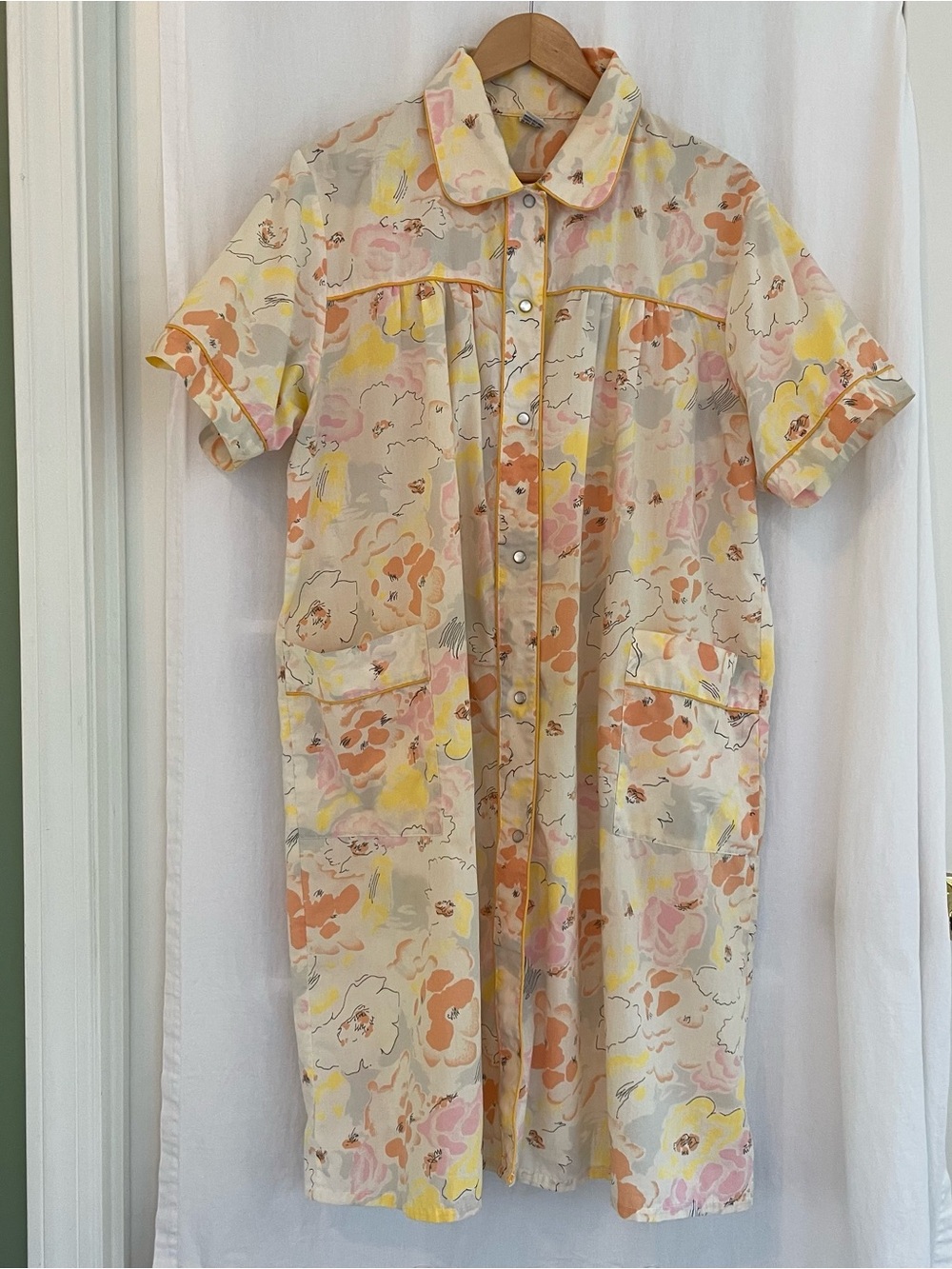 Women's Short-Sleeve House Coat, Dress in Cream and Pastel, Snap Front